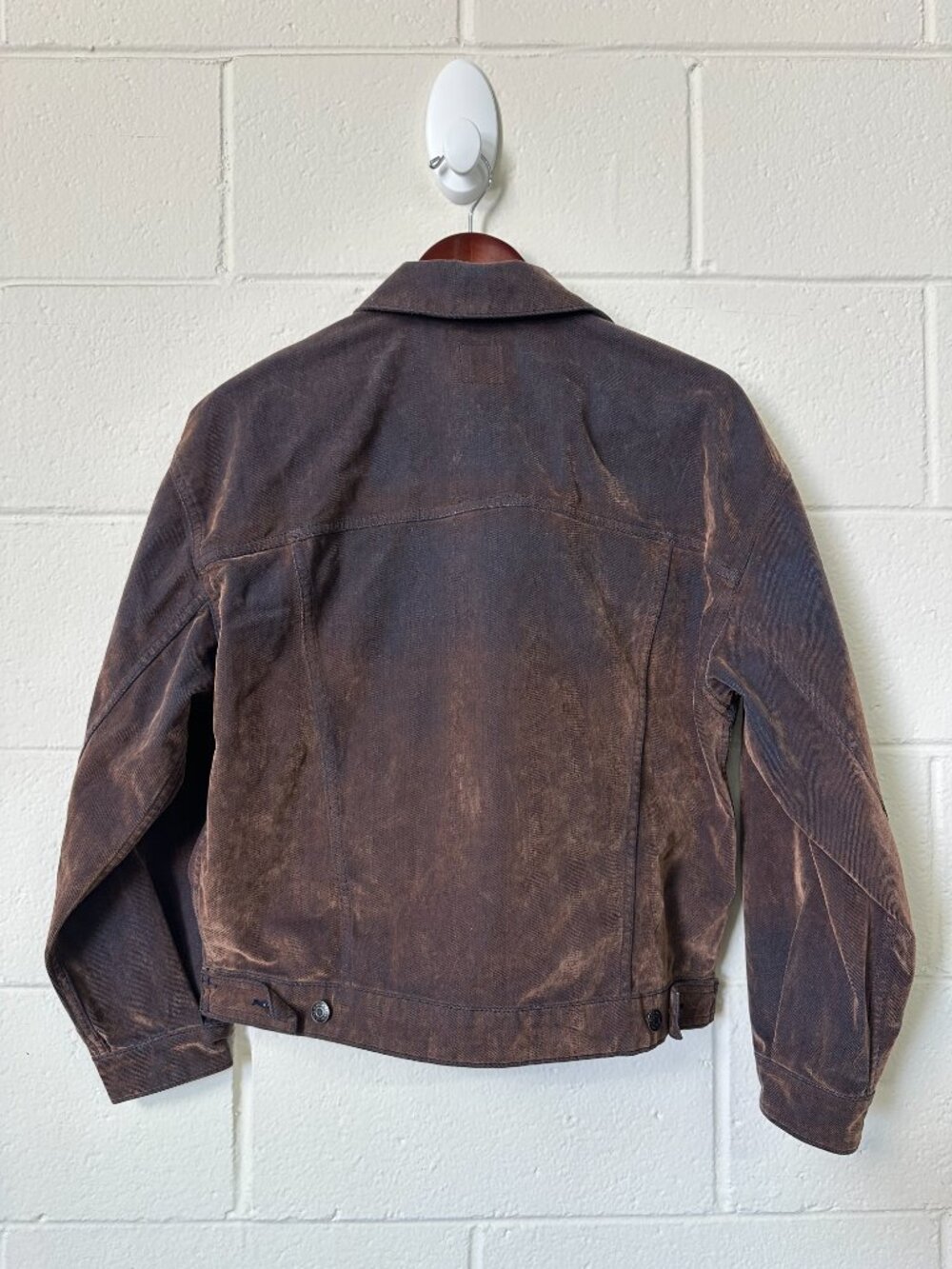 NWT Wild Fable Women's Brown Flocked Distressed Trucker Jacket - Picture 2 of 6